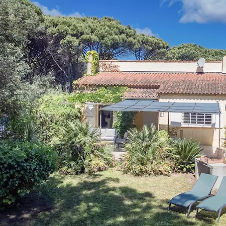 Les Romarins Holiday home *
